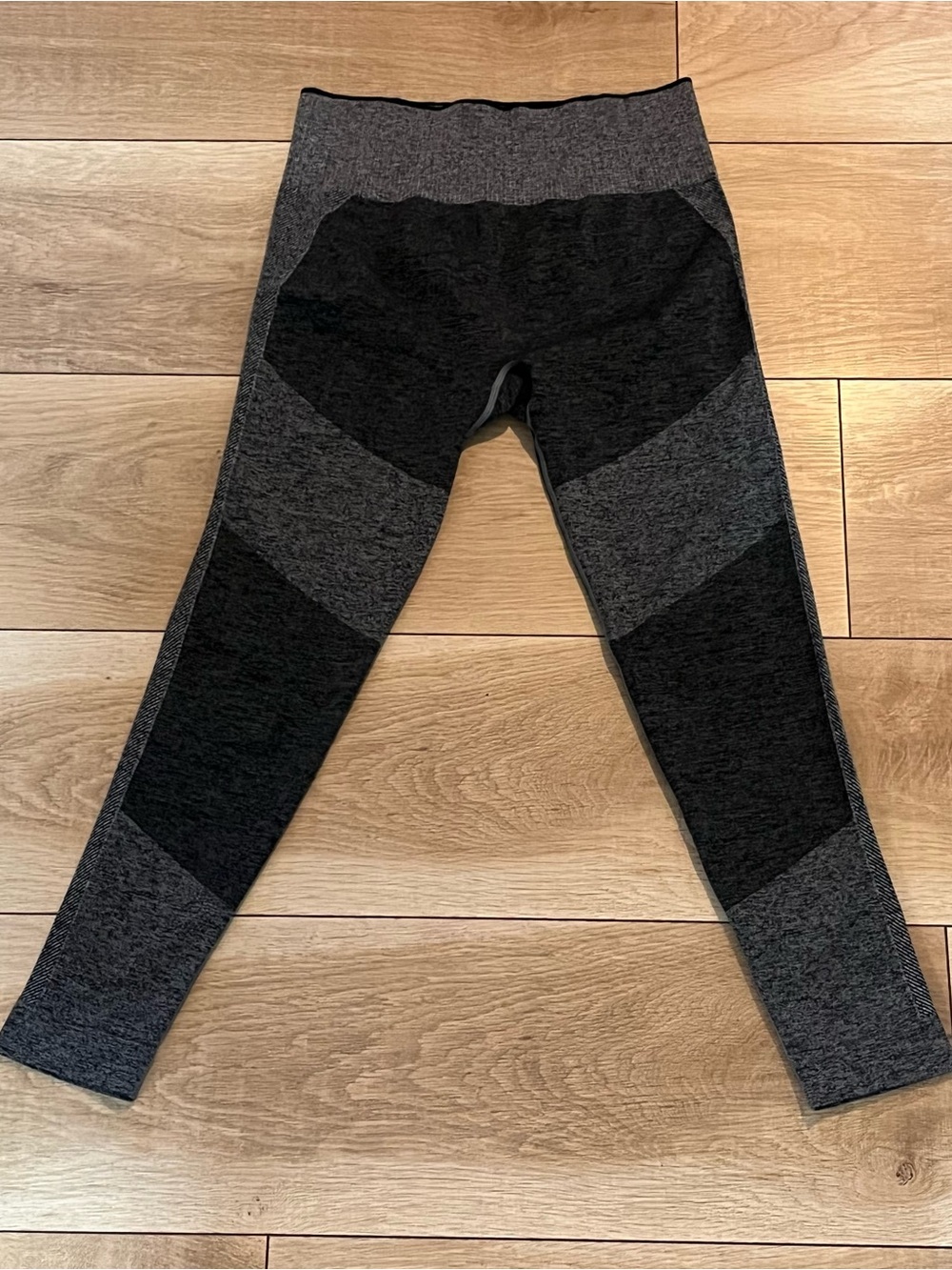 Umbro Grey & Black Colorblock Seamless Leggings